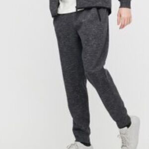 Uniqlo Men Size M Dark Gray Athleisure Zip Pockets Dry Stretch Sweatpants